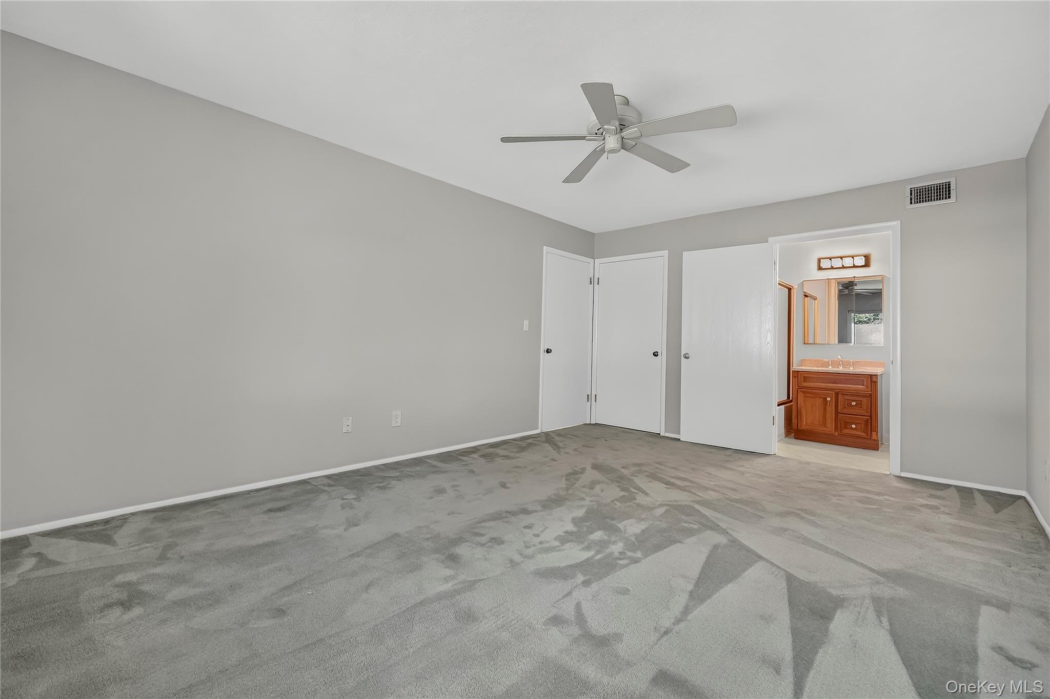 196 Long Hill Drive, Unit B photo 20