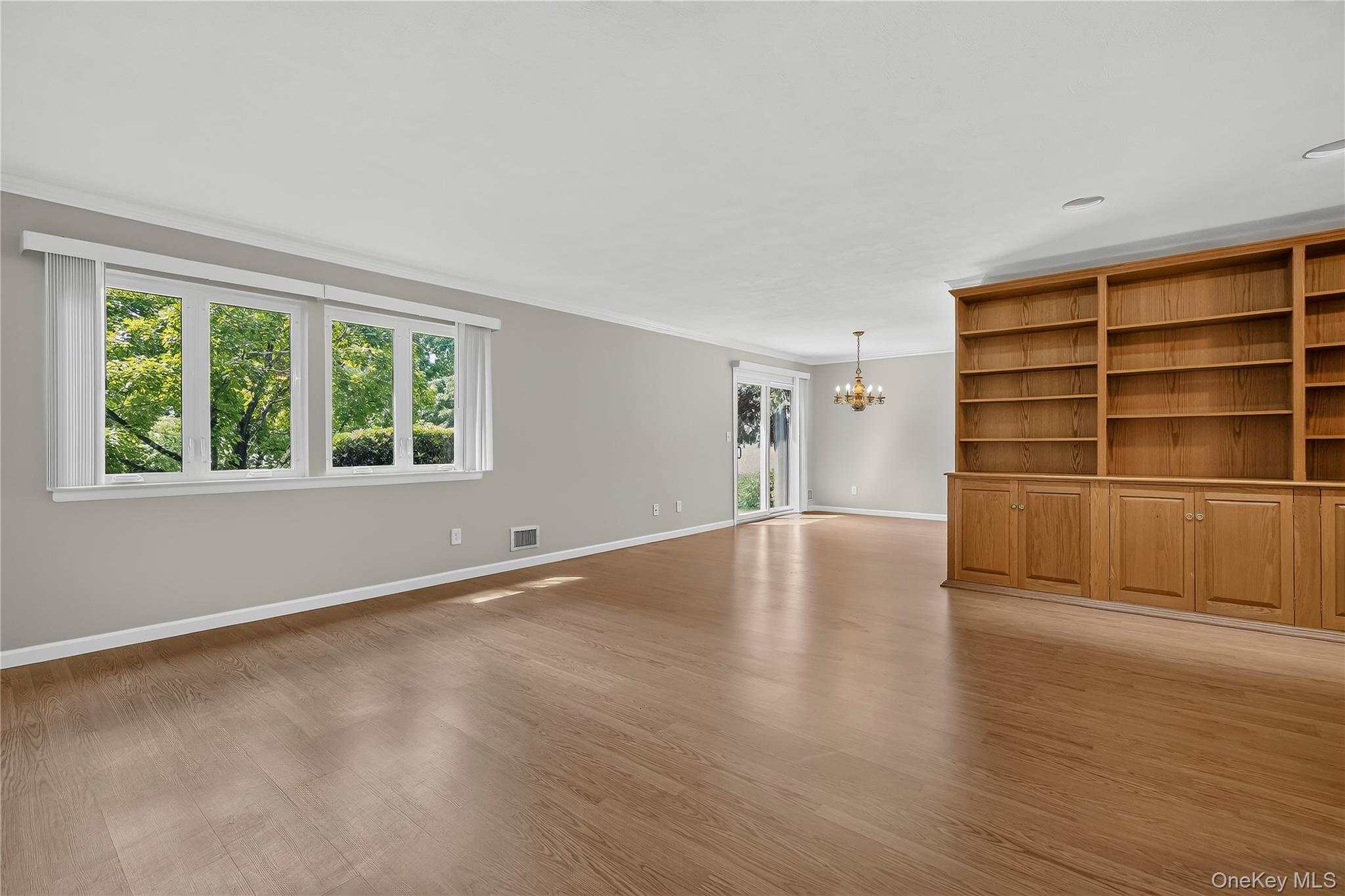196 Long Hill Drive, Unit B photo 17