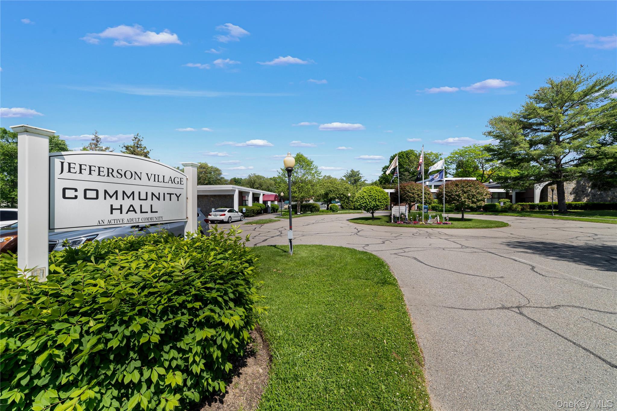 196 Long Hill Drive, Unit B photo 34
