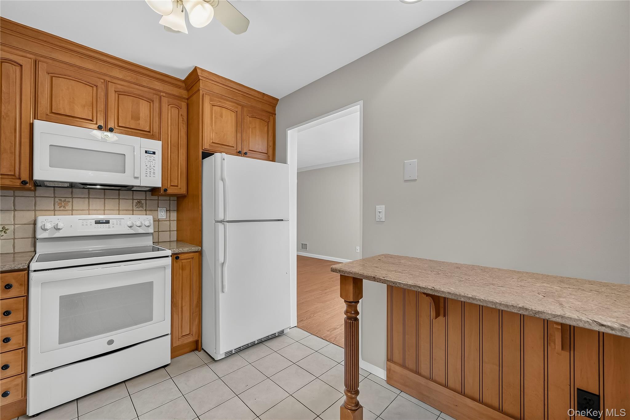 196 Long Hill Drive, Unit B photo 13