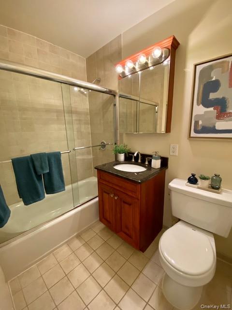 24 Country Club Drive, Unit B photo 9