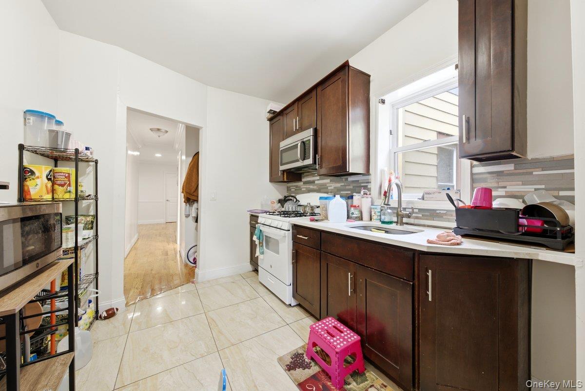 4412 Bronx Boulevard – For Sale photo 12