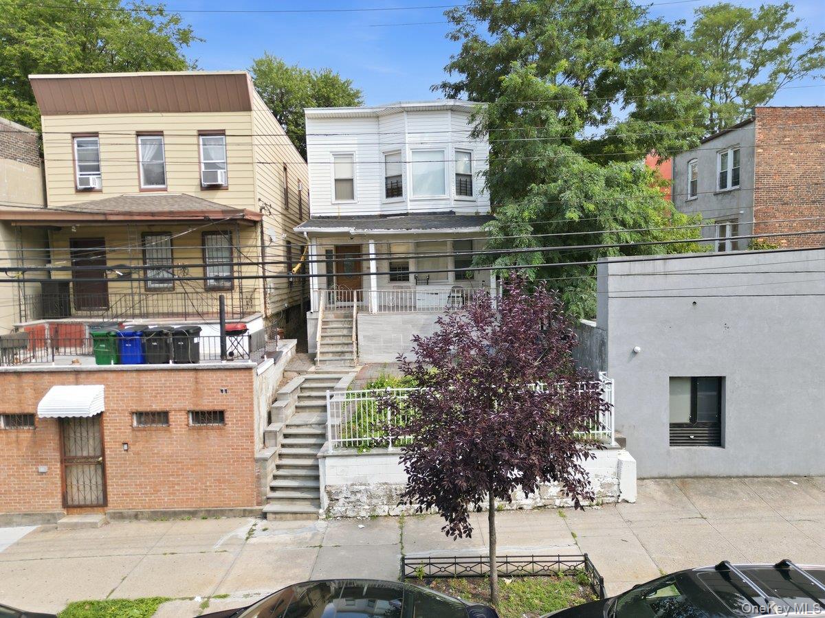 4412 Bronx Boulevard – For Sale