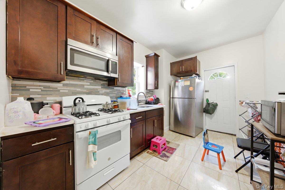 4412 Bronx Boulevard – For Sale photo 11