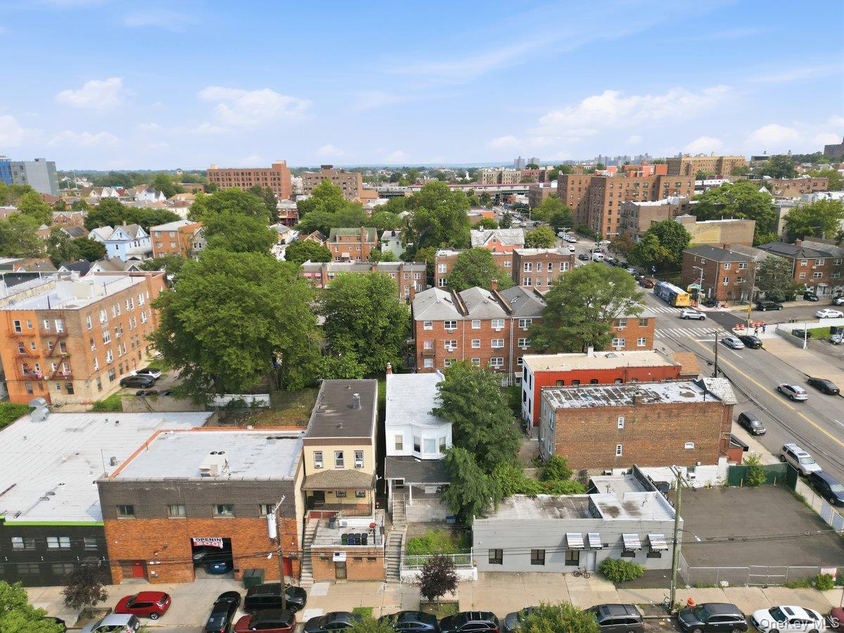 4412 Bronx Boulevard – For Sale photo 2