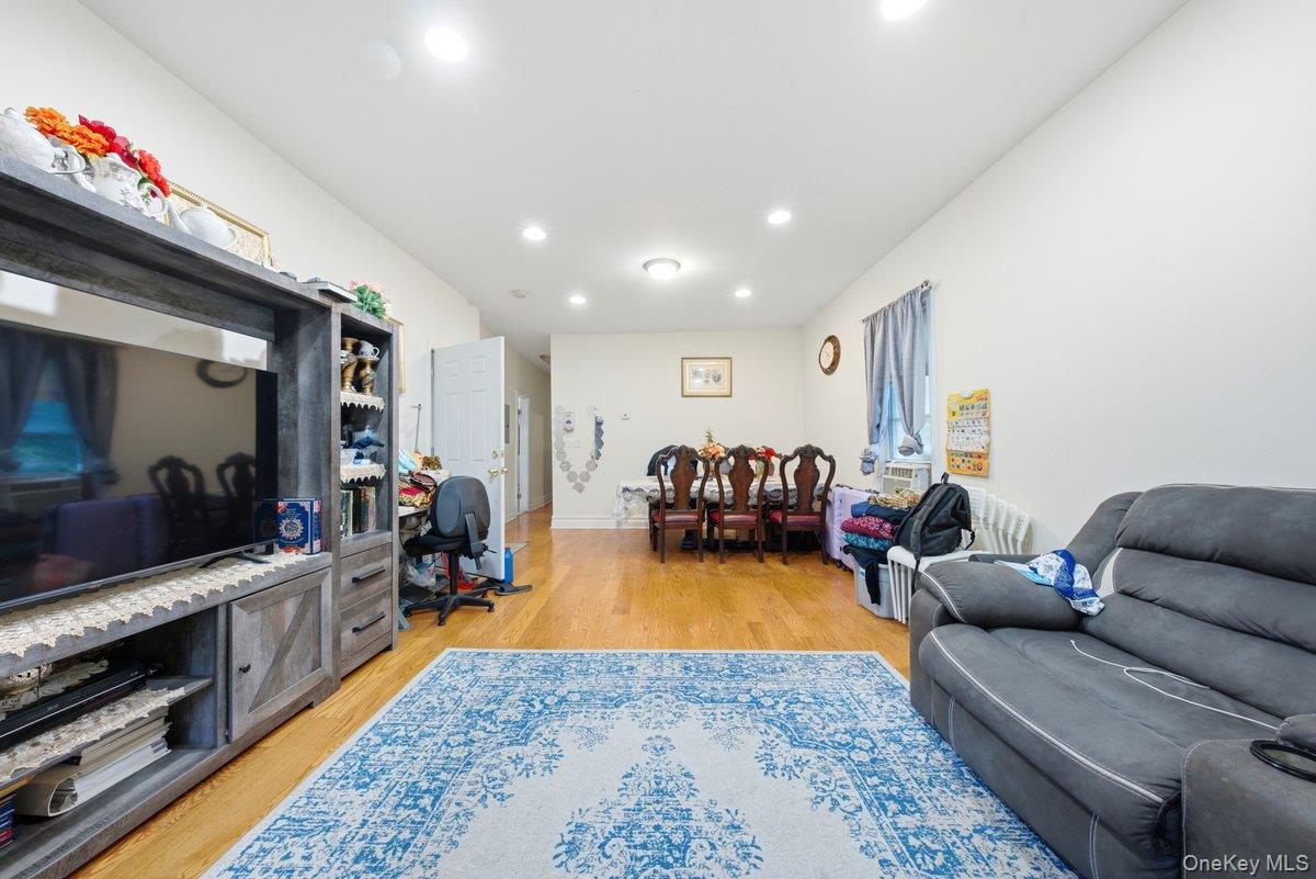 4412 Bronx Boulevard – For Sale photo 15