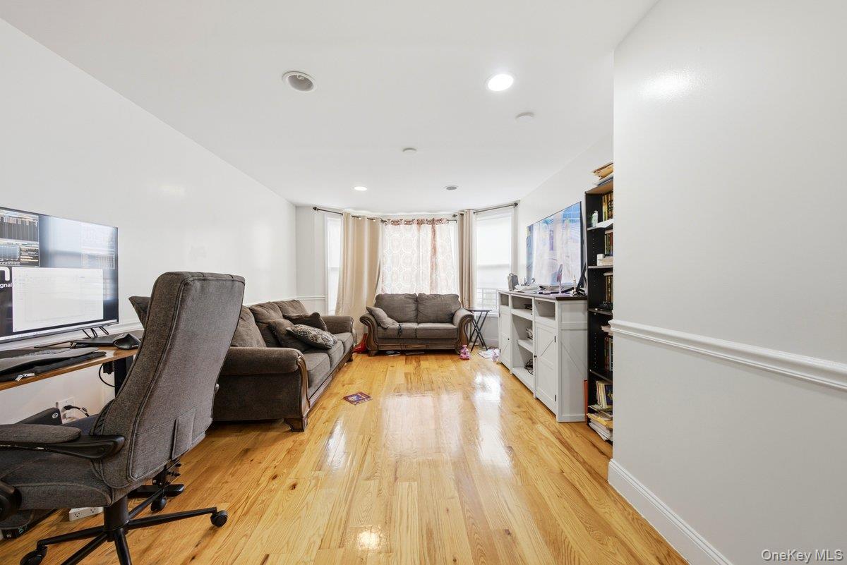 4412 Bronx Boulevard – For Sale photo 5