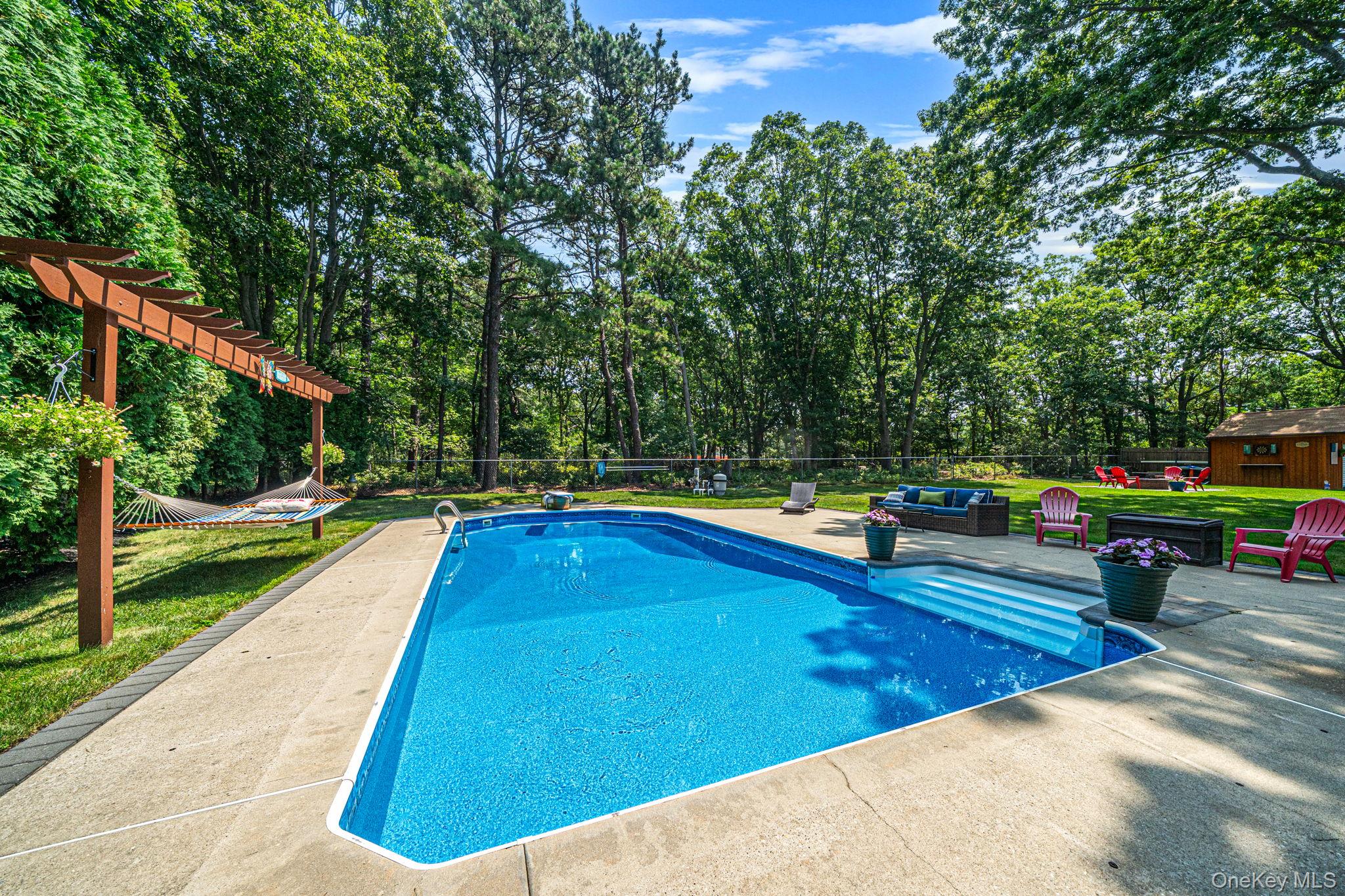 411 Robinson Avenue – For Sale photo 39