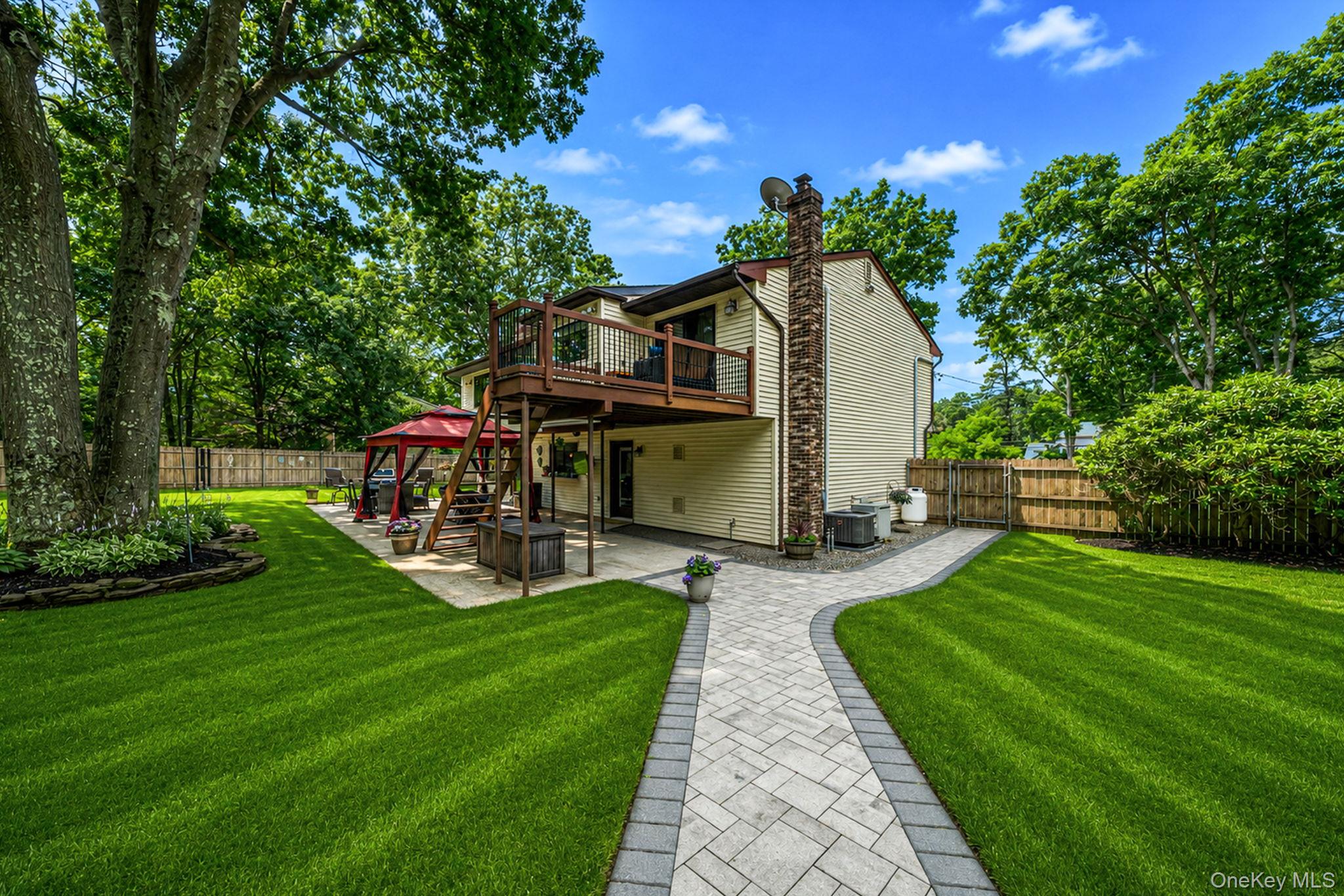 411 Robinson Avenue – For Sale photo 5