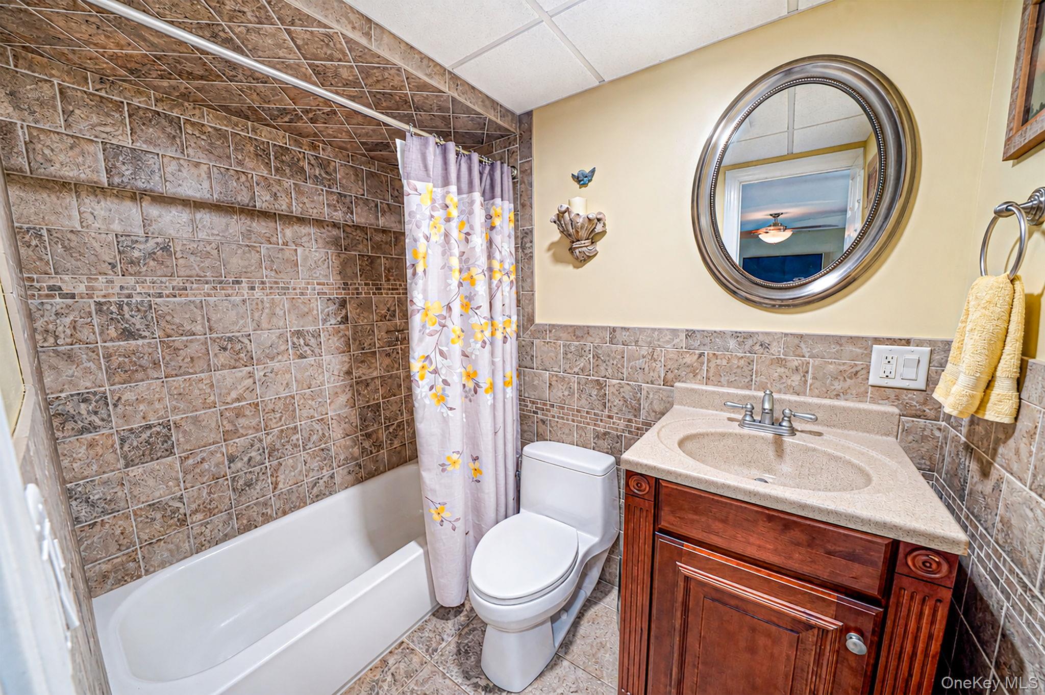 411 Robinson Avenue – For Sale photo 17