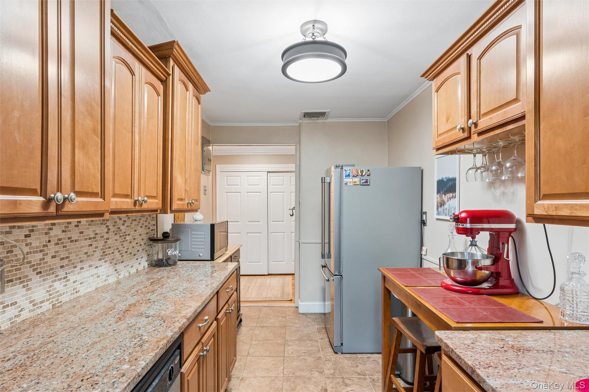 1195 E broadway, Unit L21 photo 8