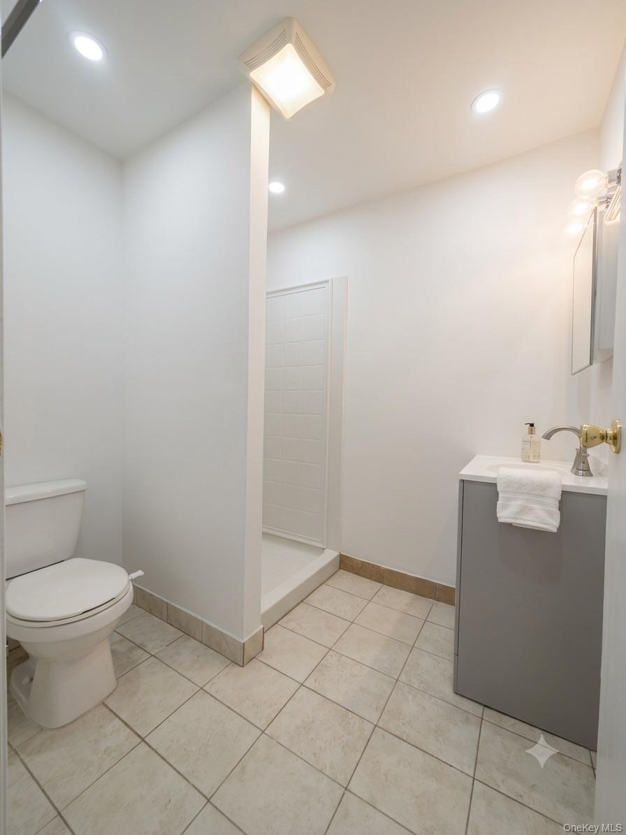 313 Main Street, Unit 2 photo 5