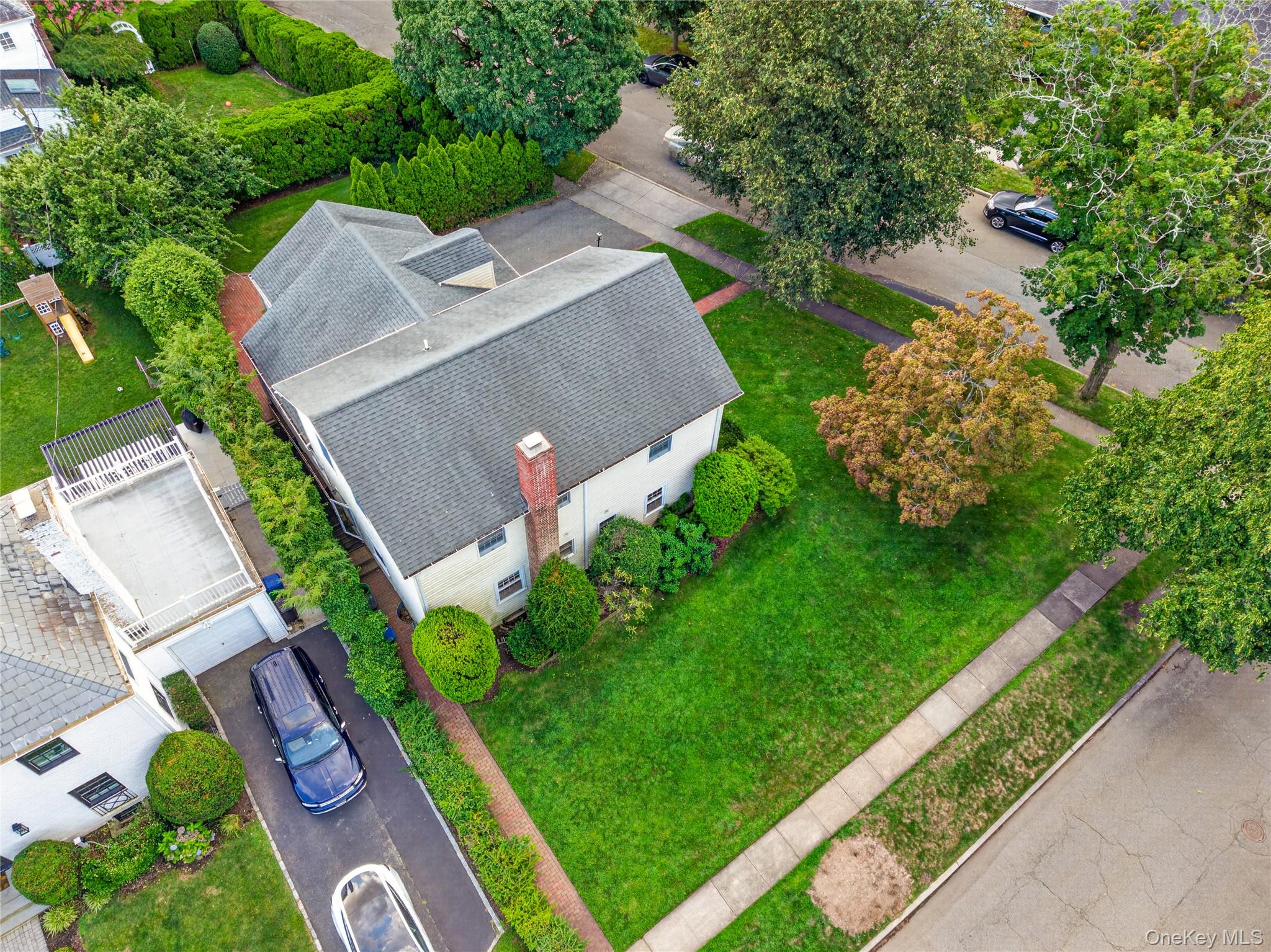 17 Maxwell Road – For Sale photo 34