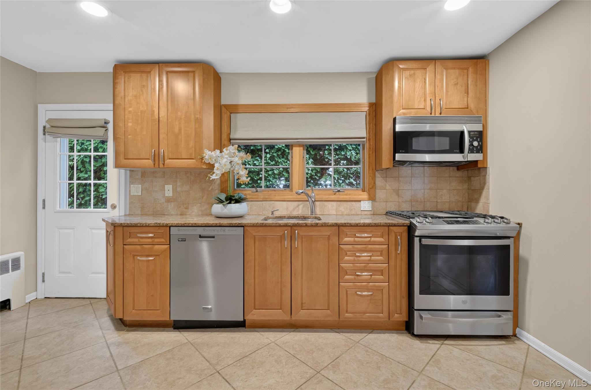 17 Maxwell Road – For Sale photo 9