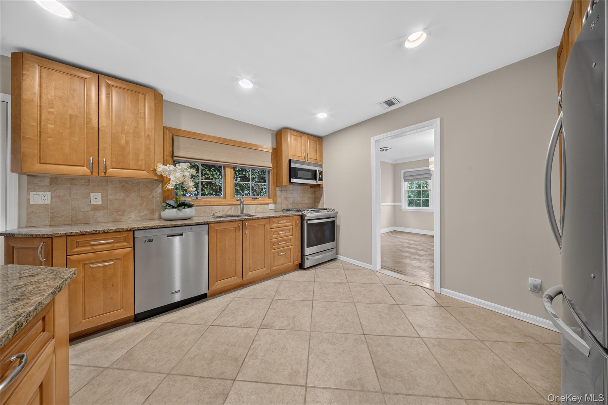 17 Maxwell Road – For Sale photo 8