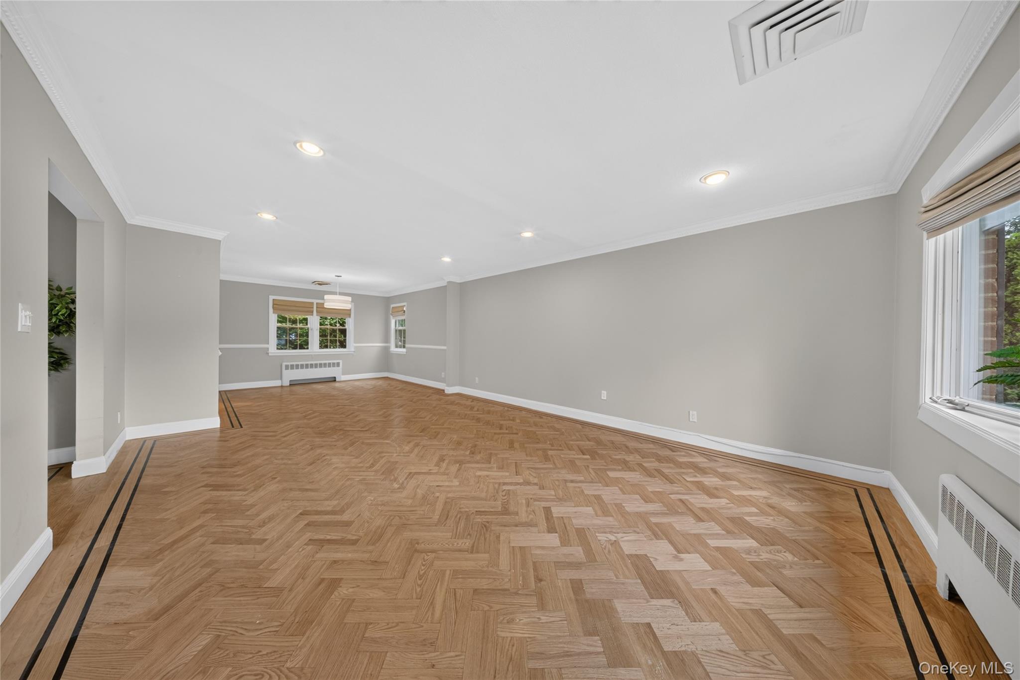 17 Maxwell Road – For Sale photo 4