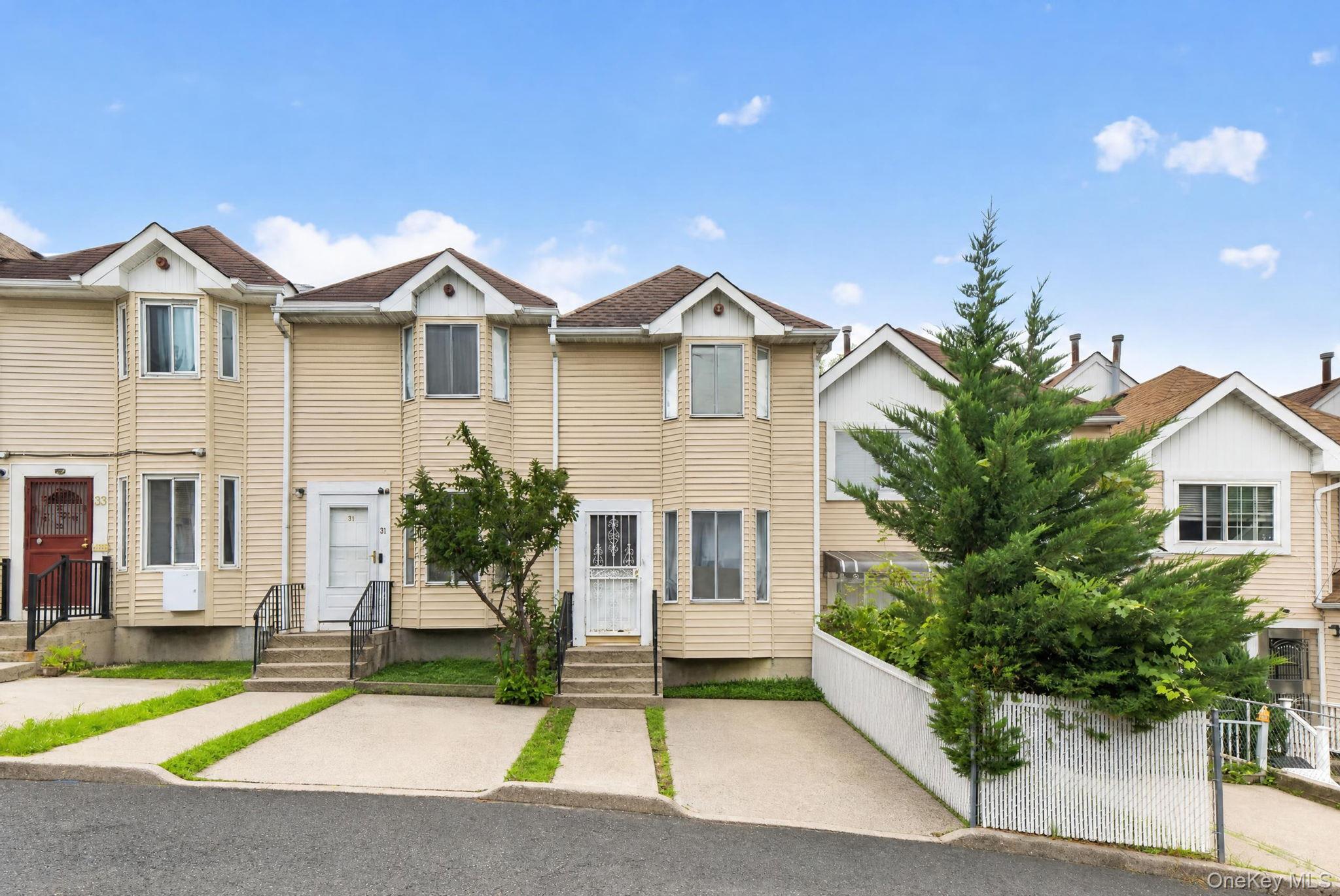 29 Tappen Court – For Sale