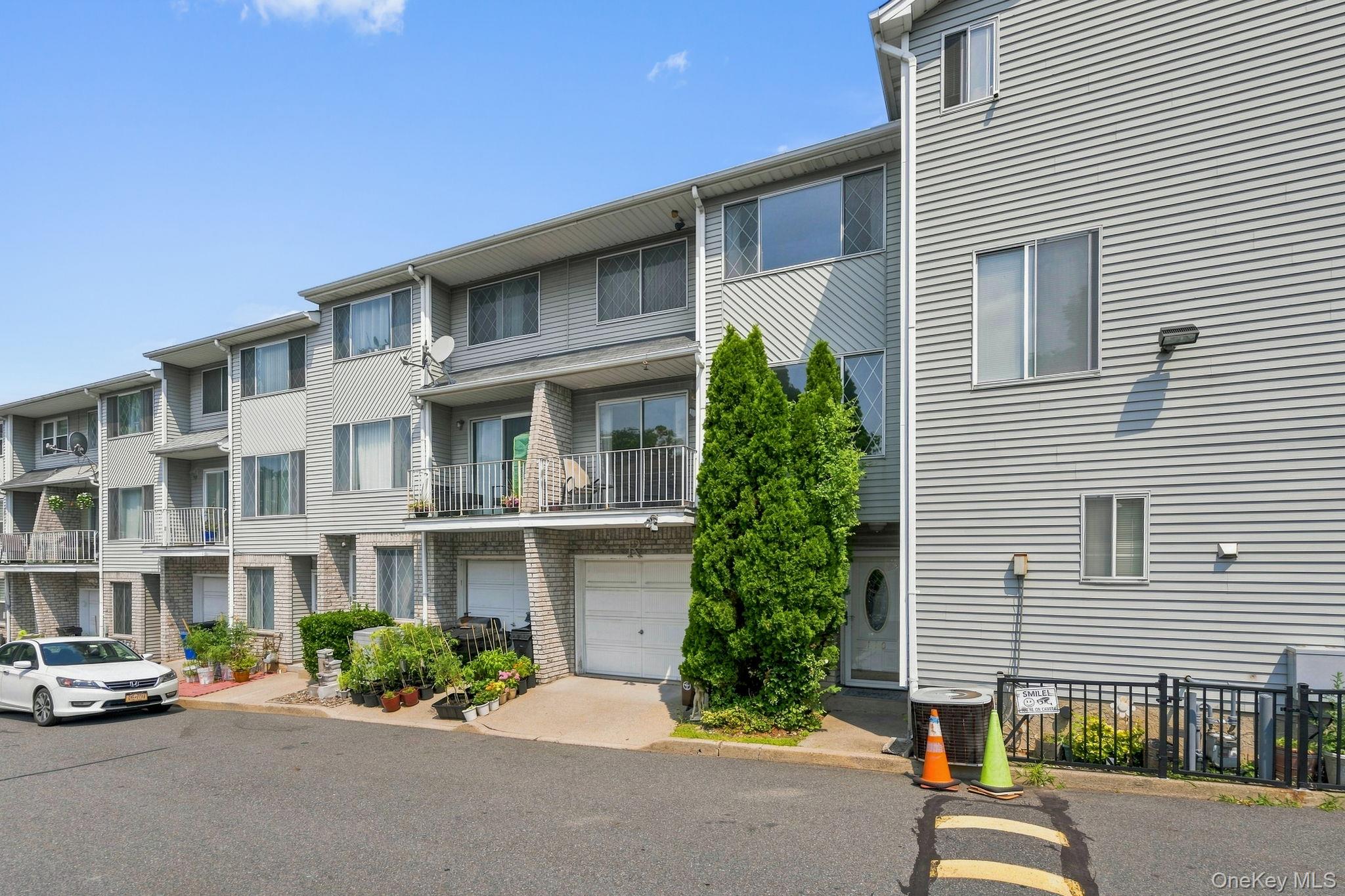 110 Vogel Loop – For Sale