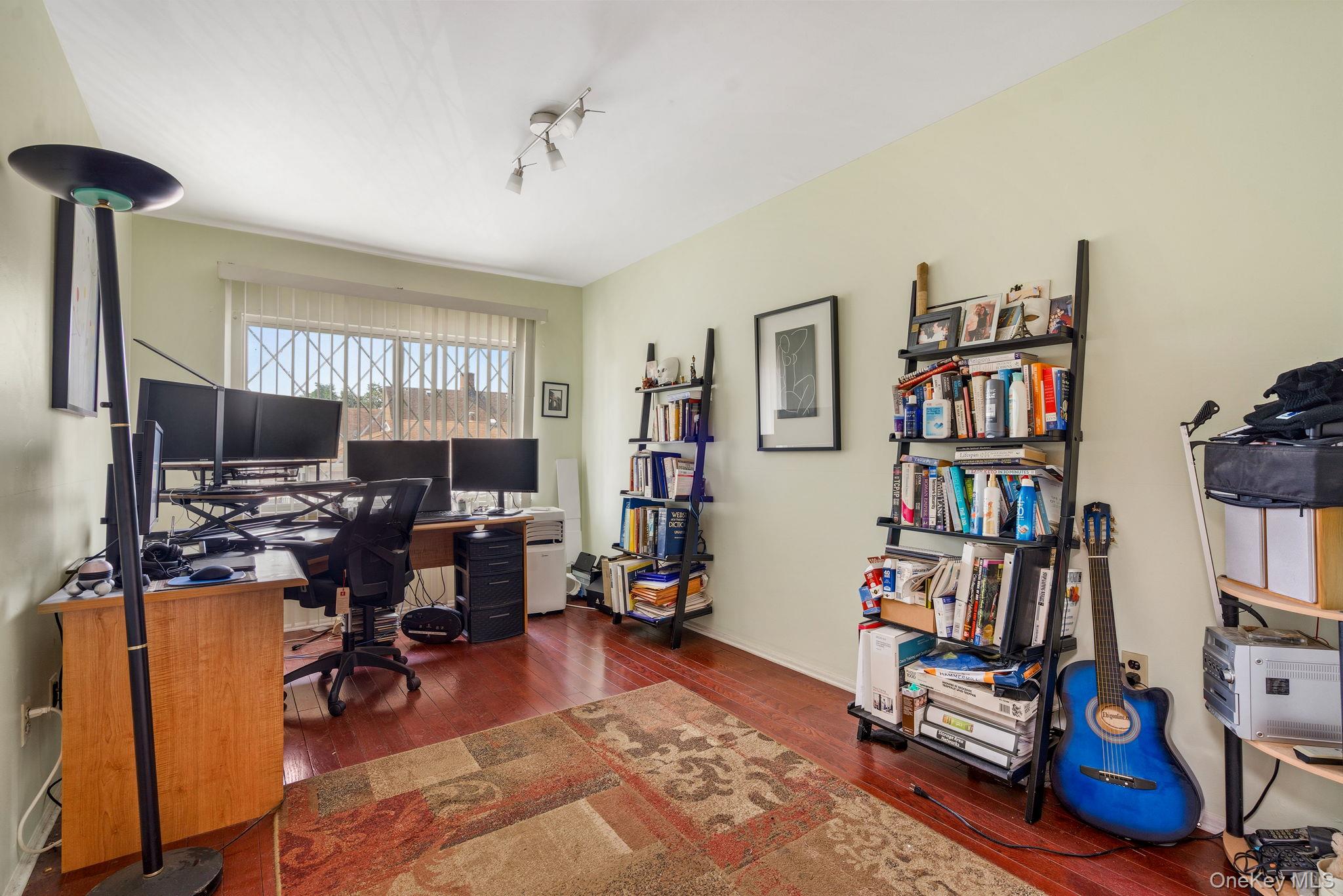 110 Vogel Loop – For Sale photo 11