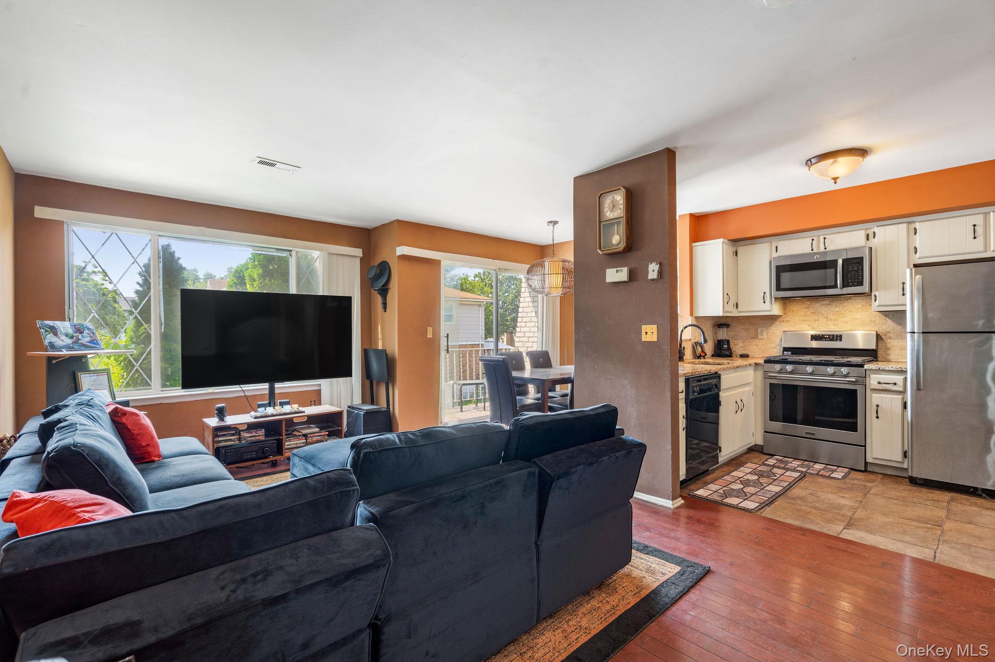 110 Vogel Loop – For Sale photo 3