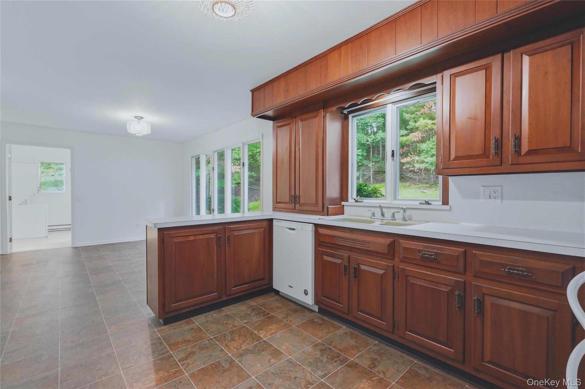 2320 Glasco Turnpike – For Sale photo 15