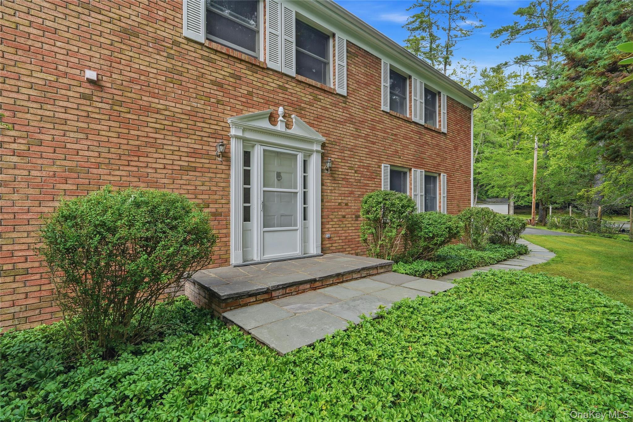 2320 Glasco Turnpike – For Sale photo 4