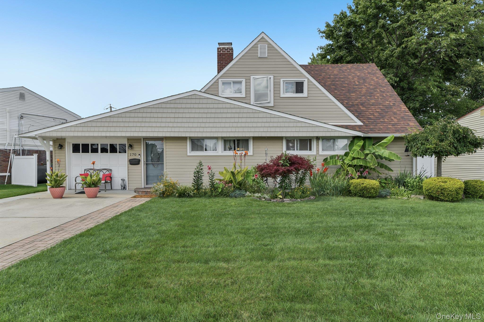 170 Tardy Lane S – For Sale