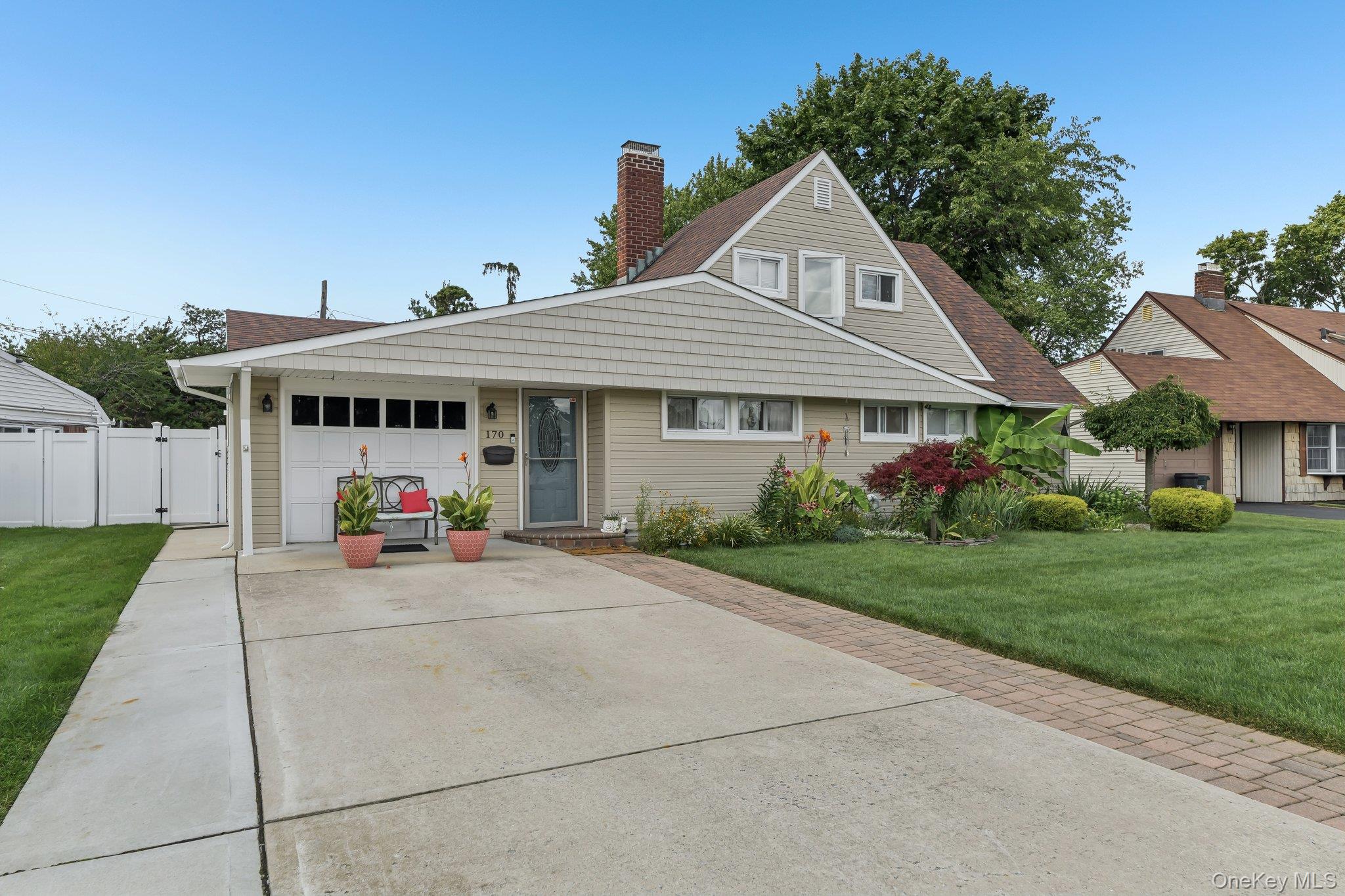 170 Tardy Lane S – For Sale photo 2