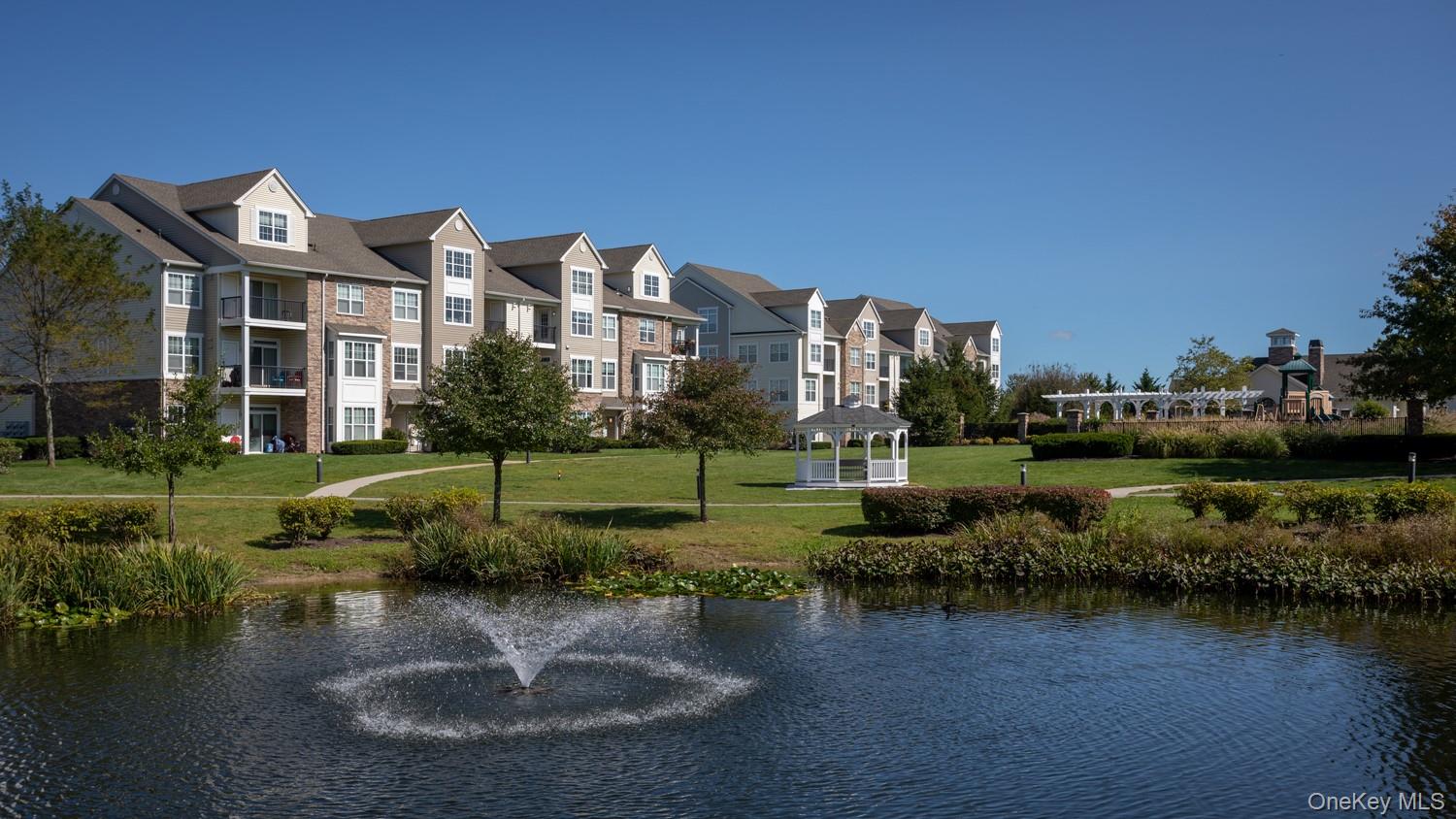 1 Charles Pond Drive, Unit 2-227 photo 4