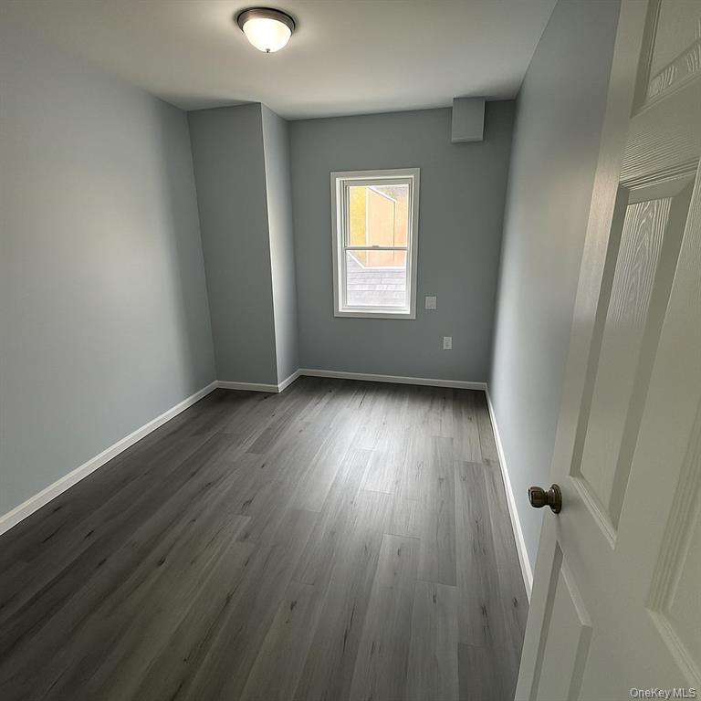21813 Jamaica Avenue – For Rent photo 5