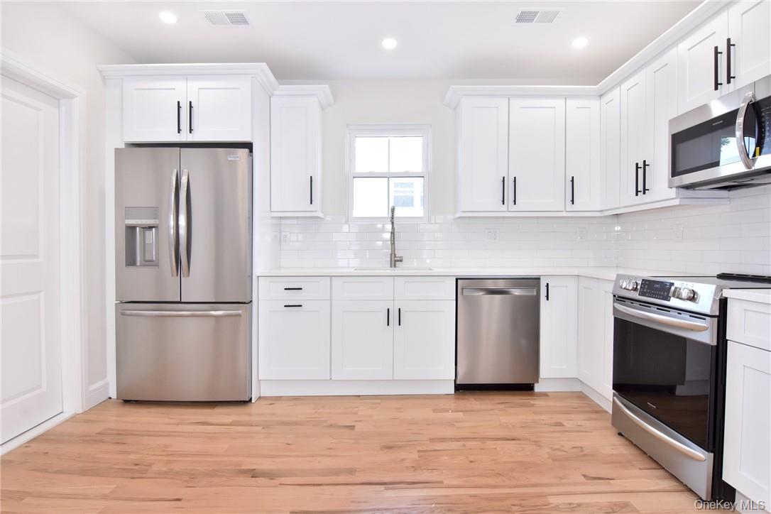 142 Second Avenue – For Rent photo 6