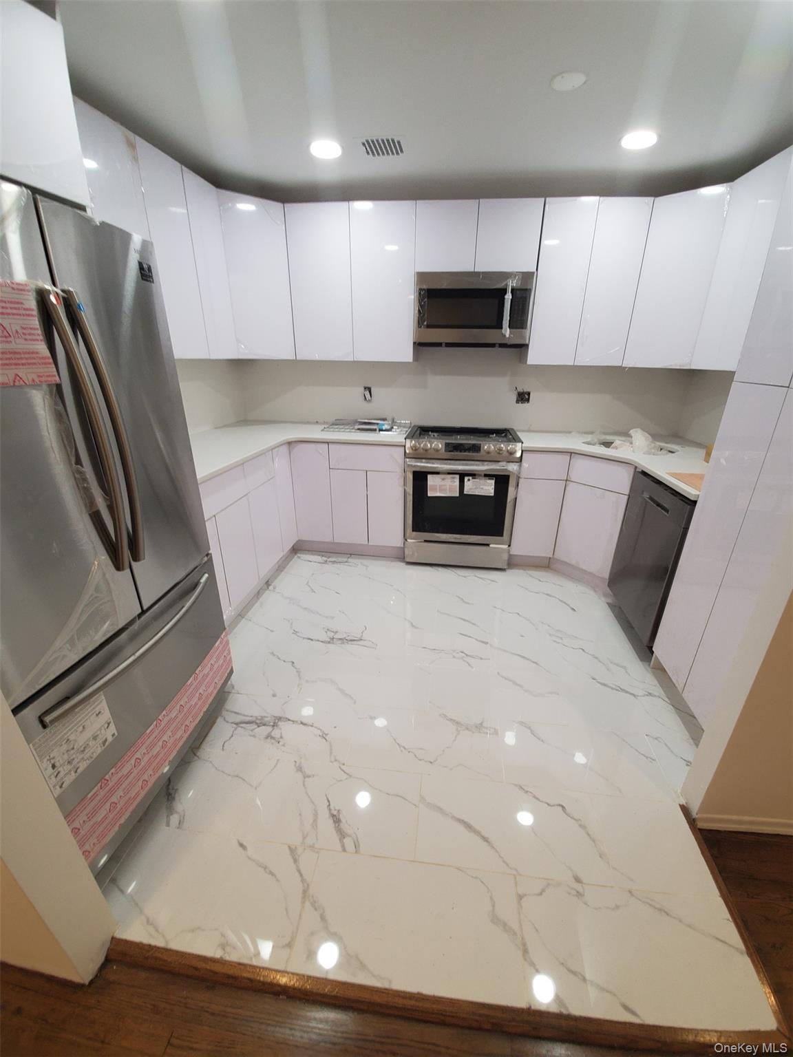 81-18 138th Street, Unit 3 photo 5