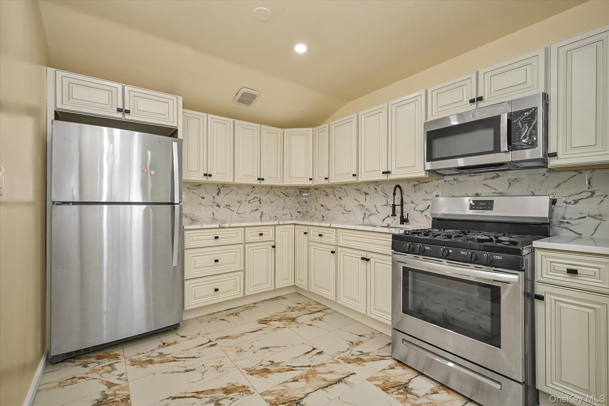 6-24 Beach 64th Street – For Sale photo 7