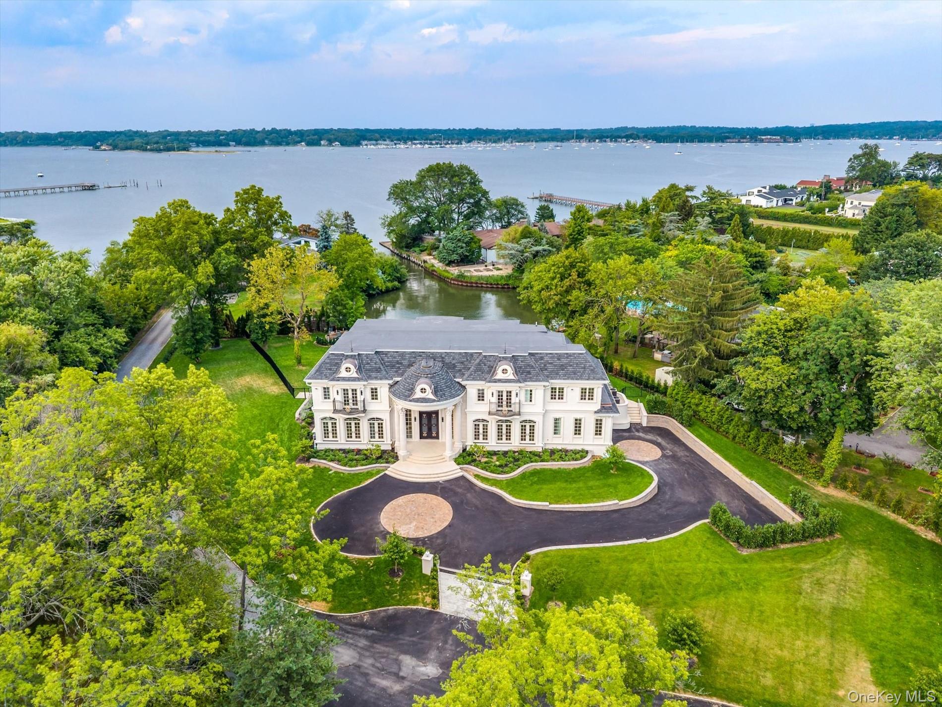 566 E Shore Road – For Sale