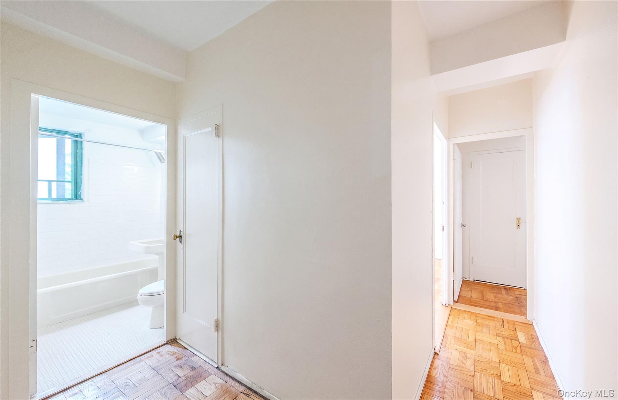 1562 Unionport Road, Unit 3F photo 11