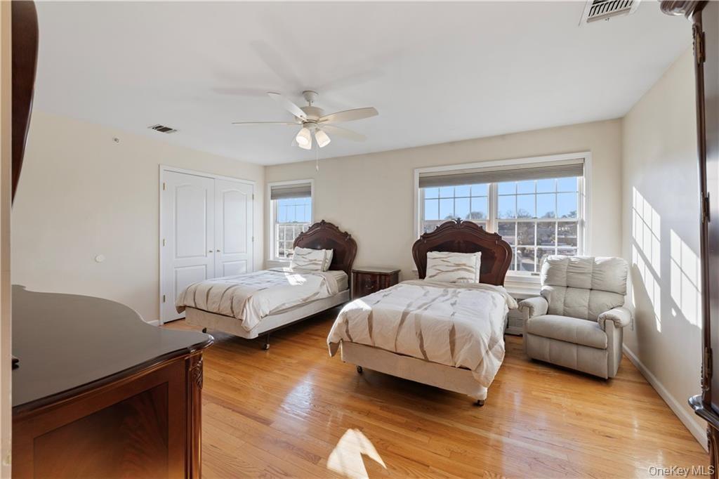 3307 Parkview Drive – For Sale photo 20