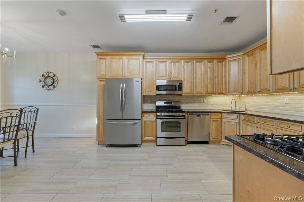3307 Parkview Drive – For Sale photo 11