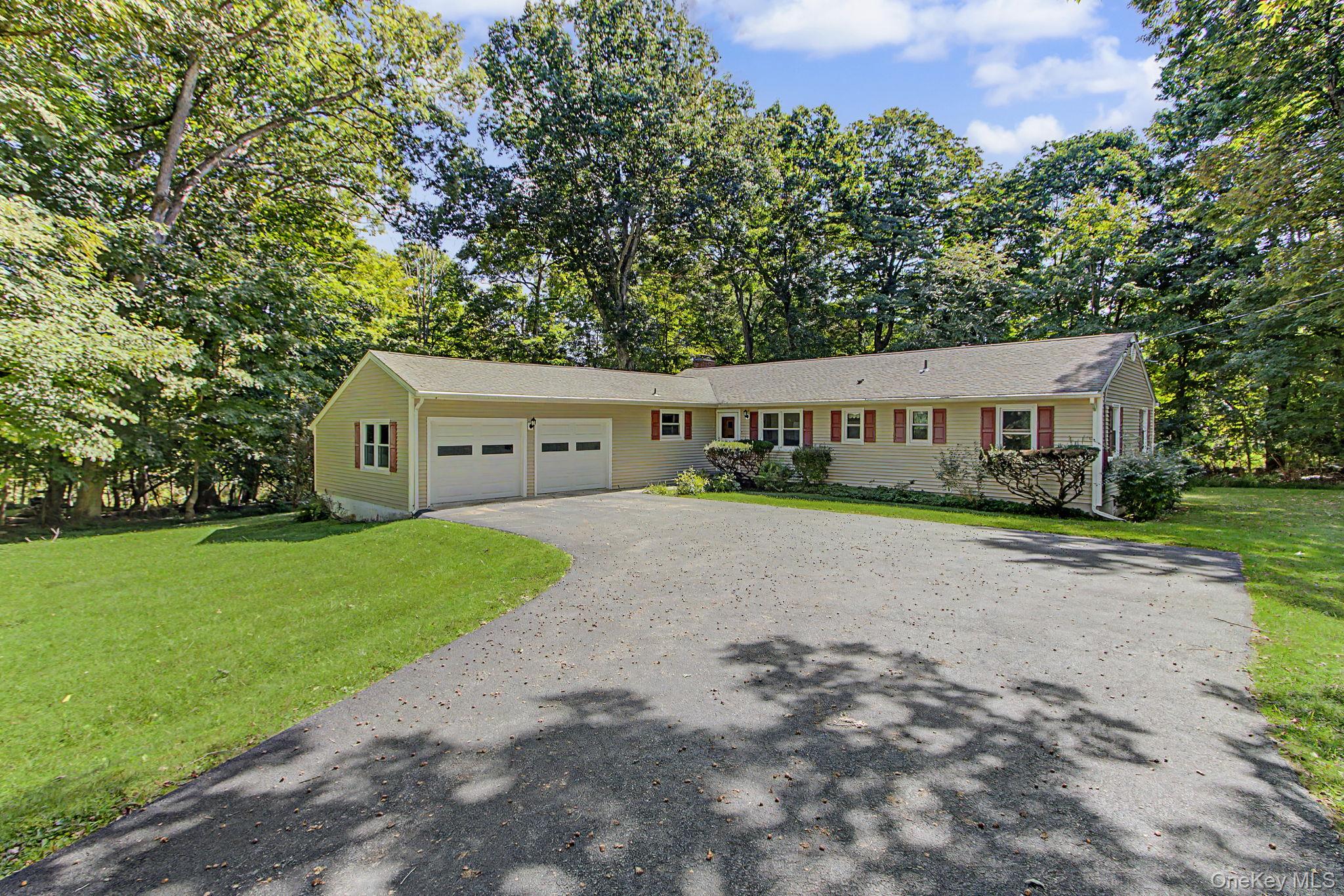 17 Woodland Drive – For Sale photo 2