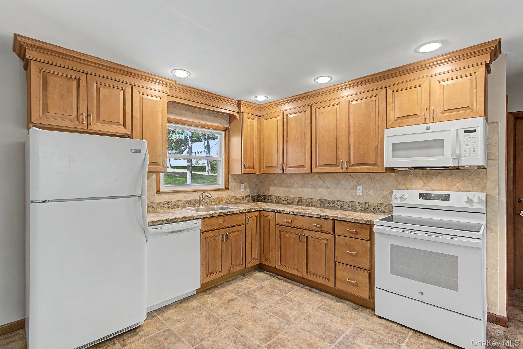 17 Woodland Drive – For Sale photo 3