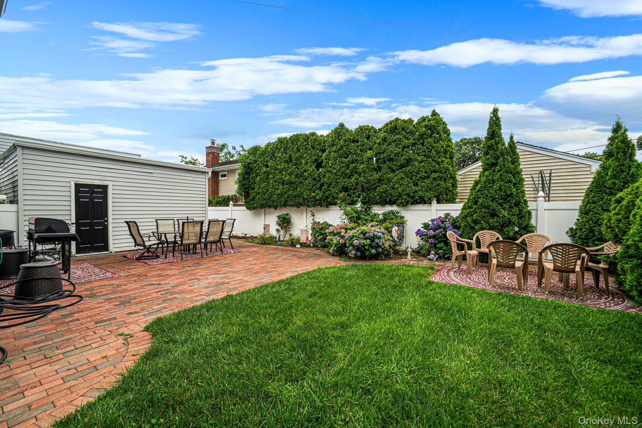 17 Oxford Street – For Sale photo 5