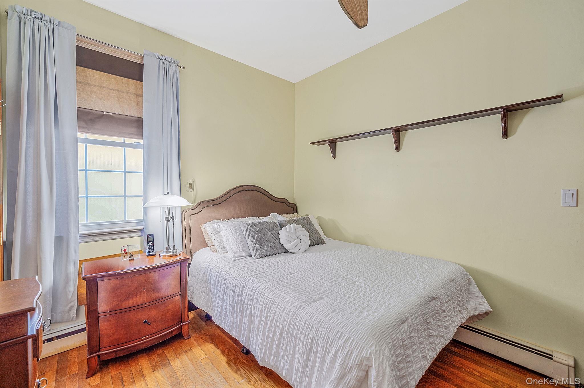17 Oxford Street – For Sale photo 13