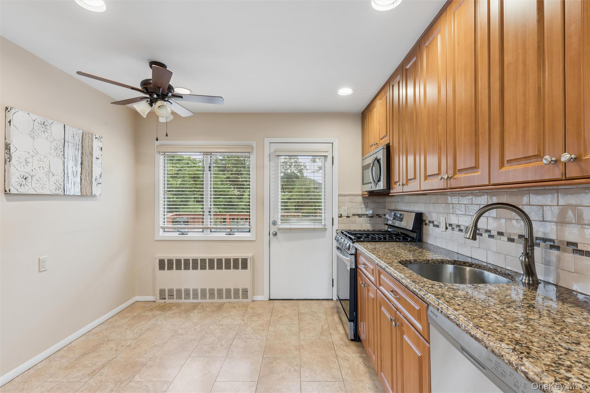 1939 Leonard Lane – For Sale photo 15