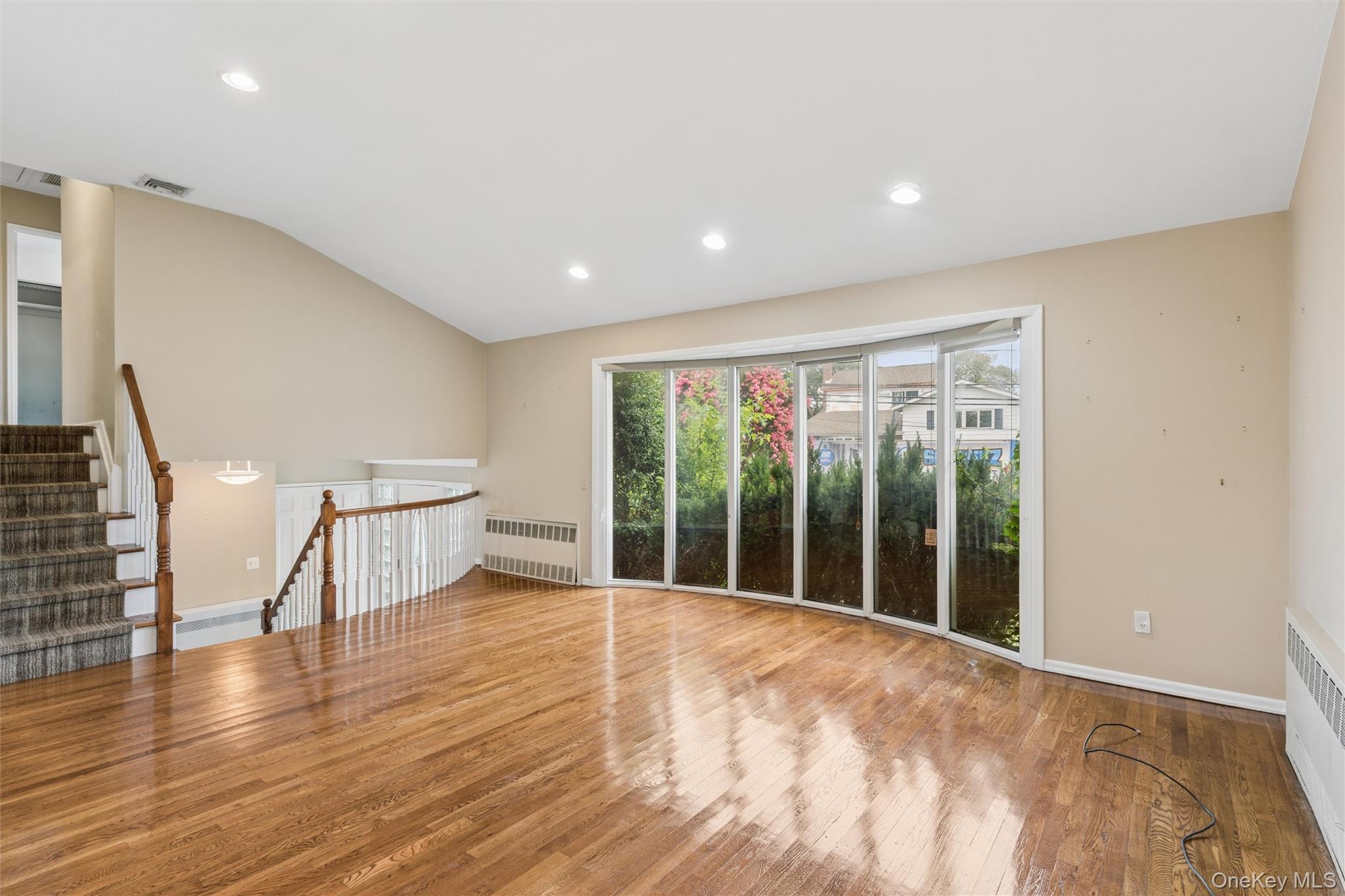 1939 Leonard Lane – For Sale photo 9