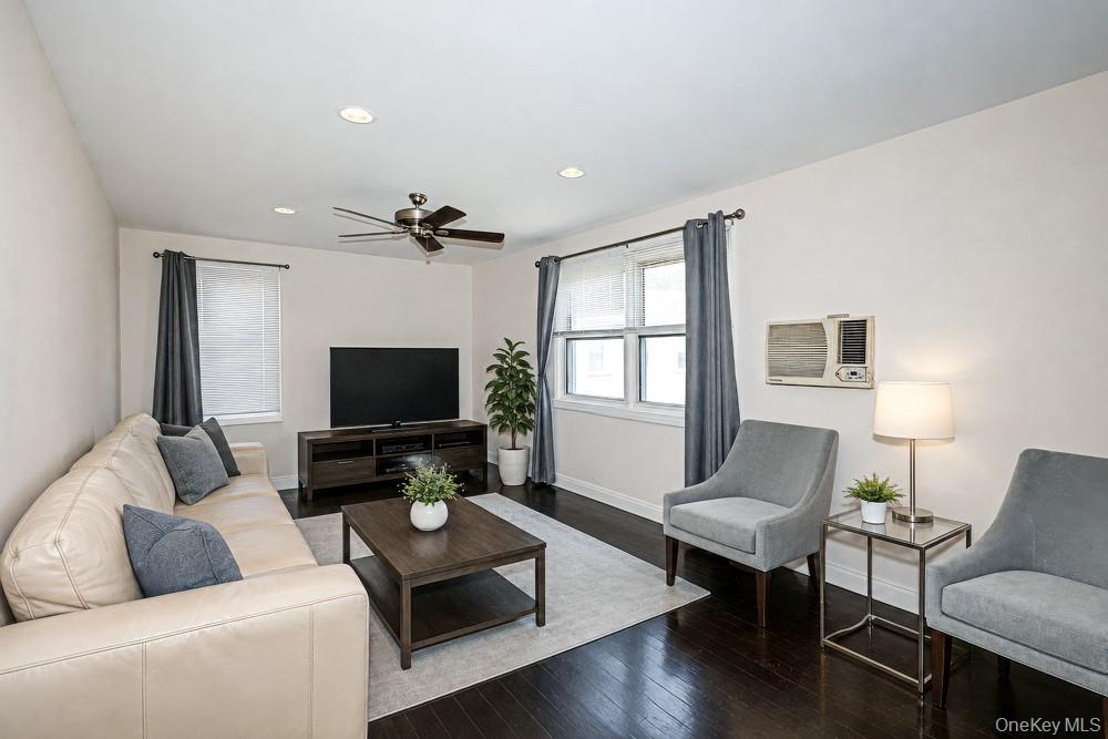 71-11 252 Street, Unit 195B photo 6