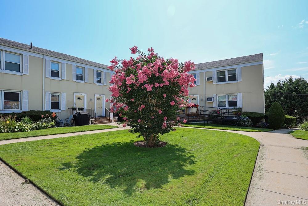 71-11 252 Street, Unit 195B photo 22