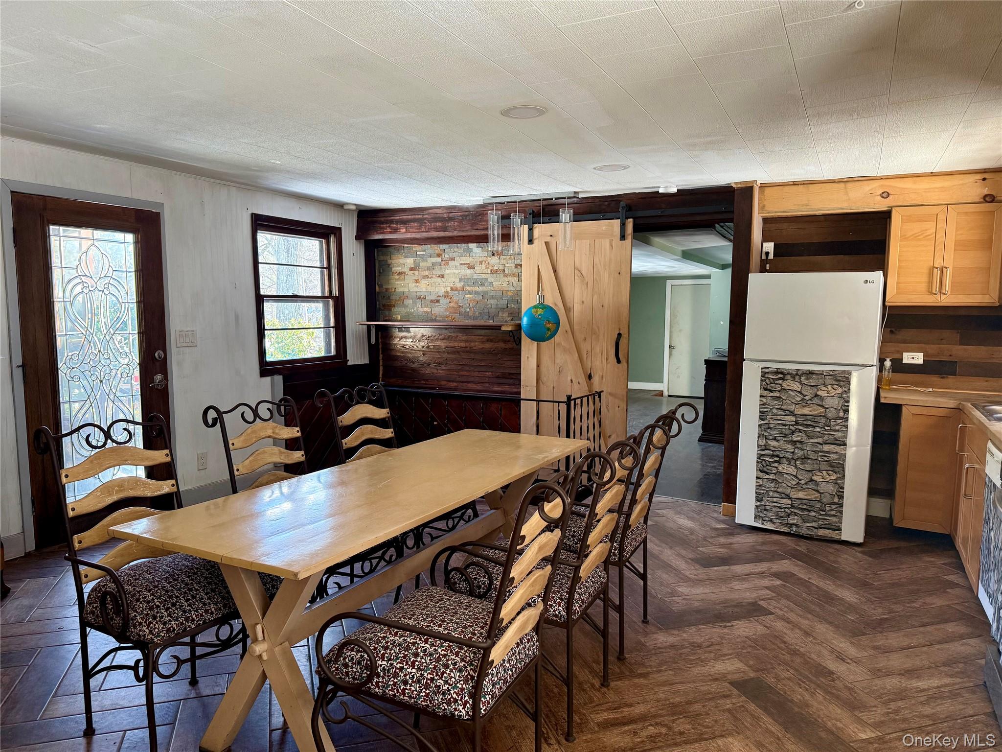 14-16 Glen Hill – For Sale photo 8