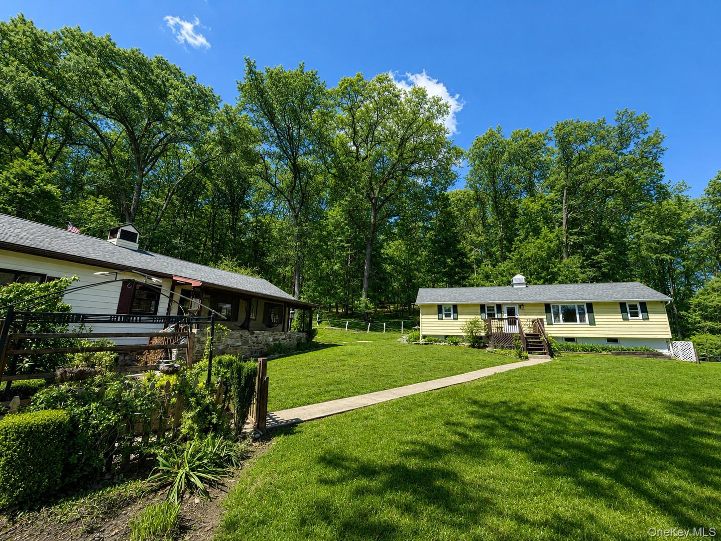 14-16 Glen Hill – For Sale