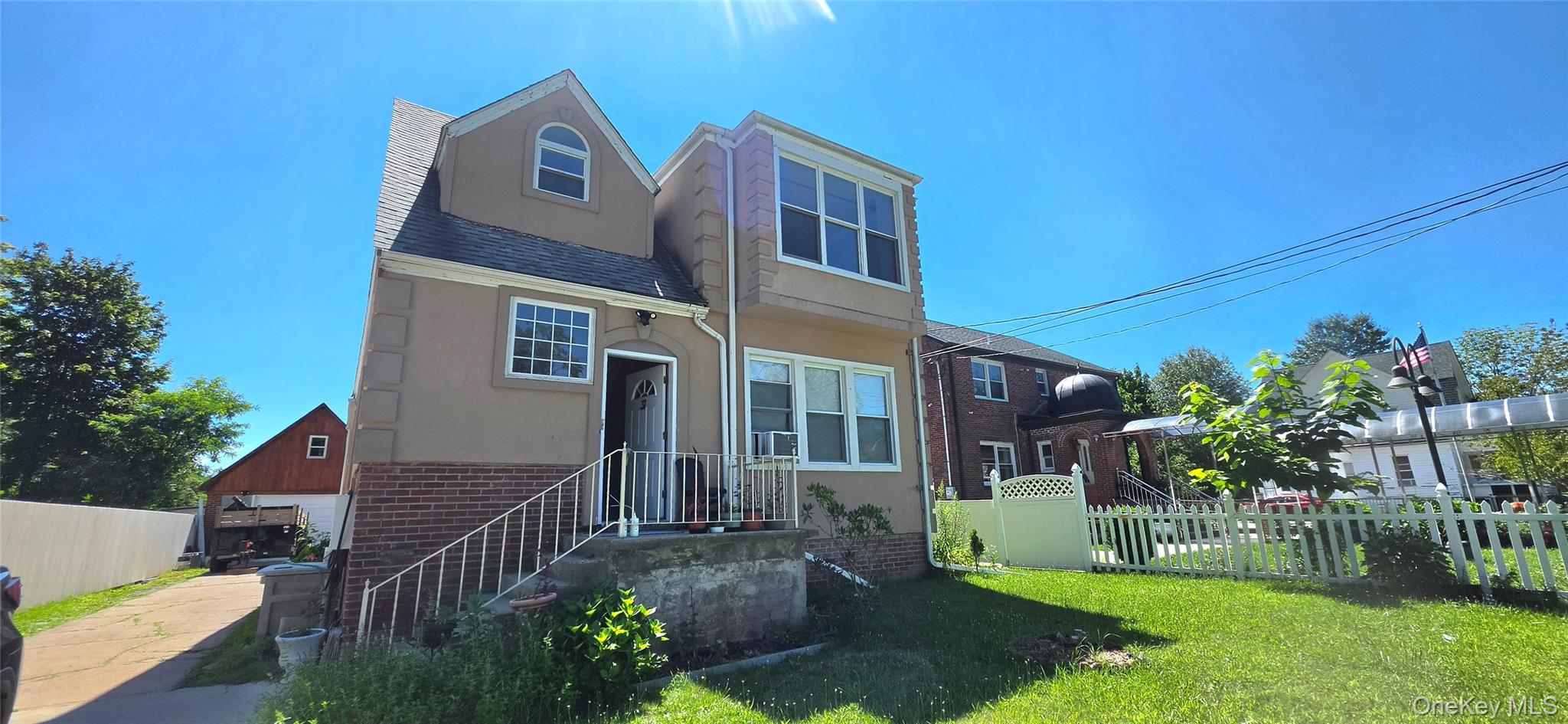 31 Cottage Street – For Sale