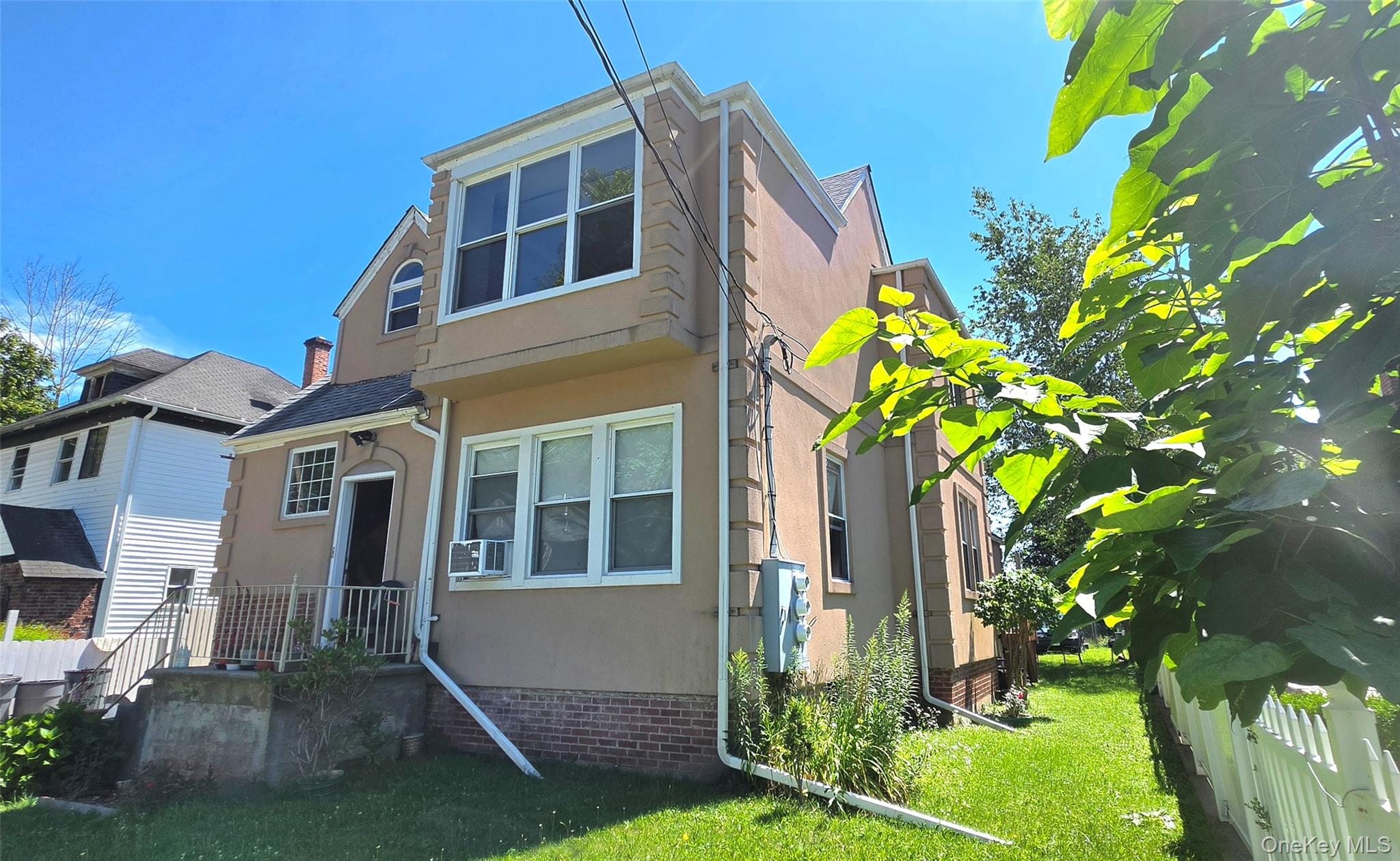 31 Cottage Street – For Sale photo 3