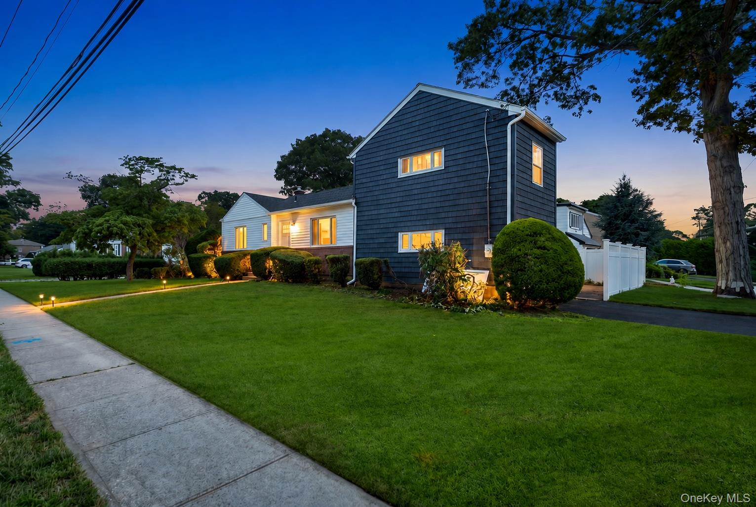 1980 Cameron Avenue – For Sale photo 2